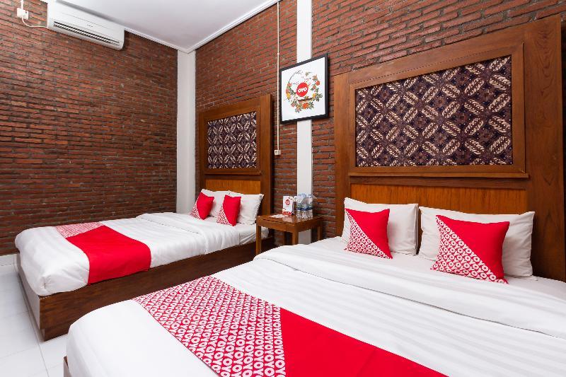Rifka Annisa Guesthouse Syariah Redpartner 요그야카르타 외부 사진